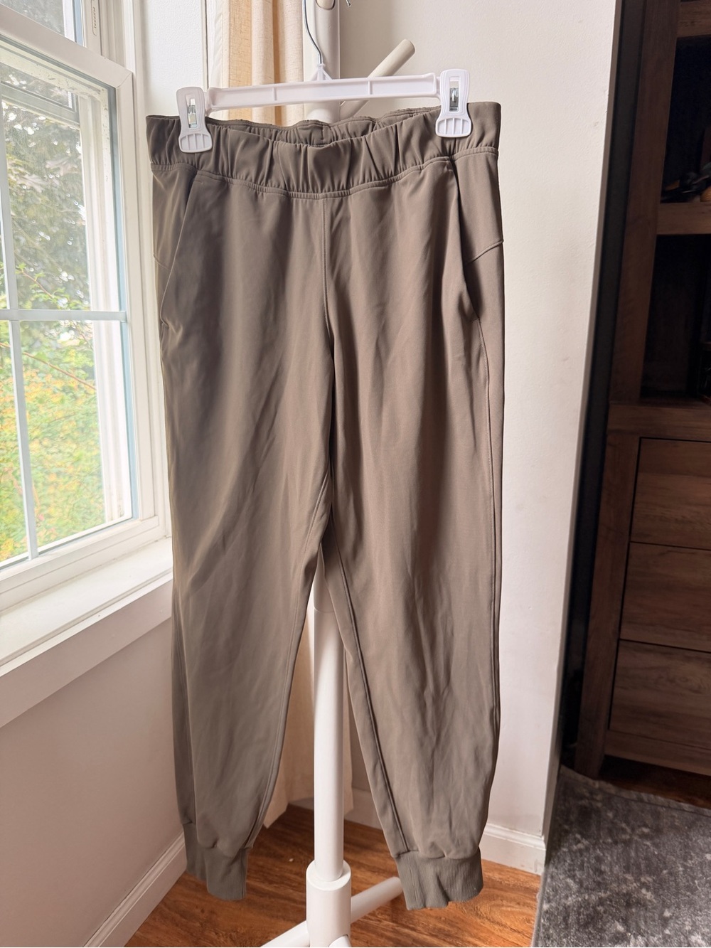 lululemon athletica brown joggers